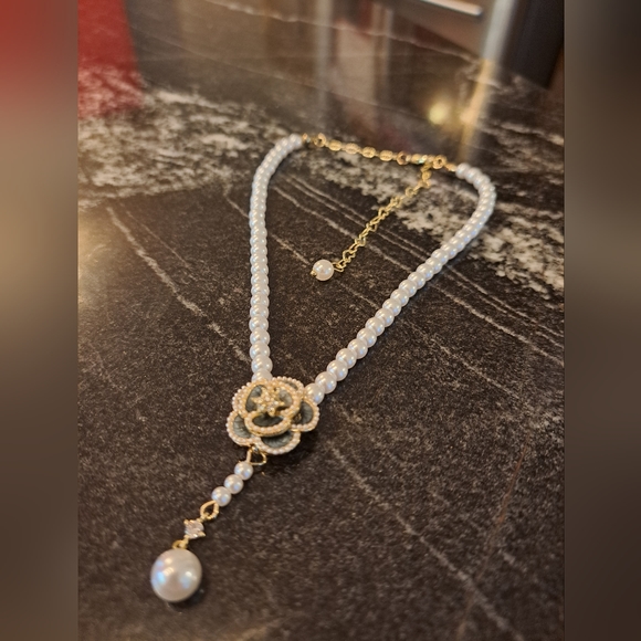 Pearly like beaded choker necklace - Picture 3 of 8